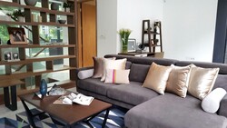 Sunrise Terrace (D28), Terrace #323206681